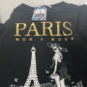 Black T-shirt small size